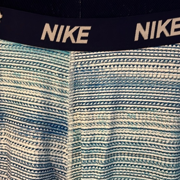 Nike dry fit leggings - Picture 2 of 5